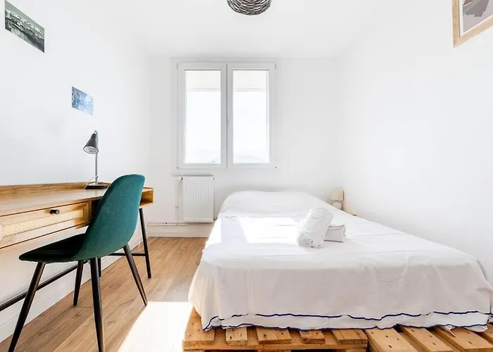 4 Personnes - 2 -fibre - Balcon - Confort