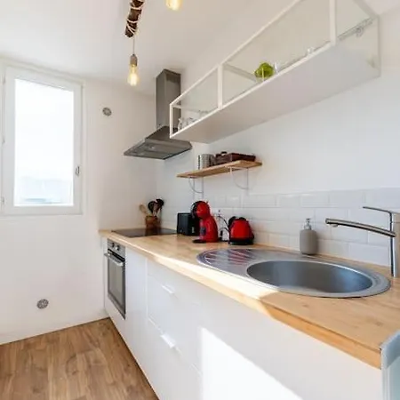 4 Personnes - 2 -fibre - Balcon - Confort شقة غرونوبل