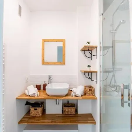 4 Personnes - 2 -fibre - Balcon - Confort * غرونوبل