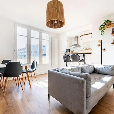 4 Personnes - 2 -fibre - Balcon - Confort شقة